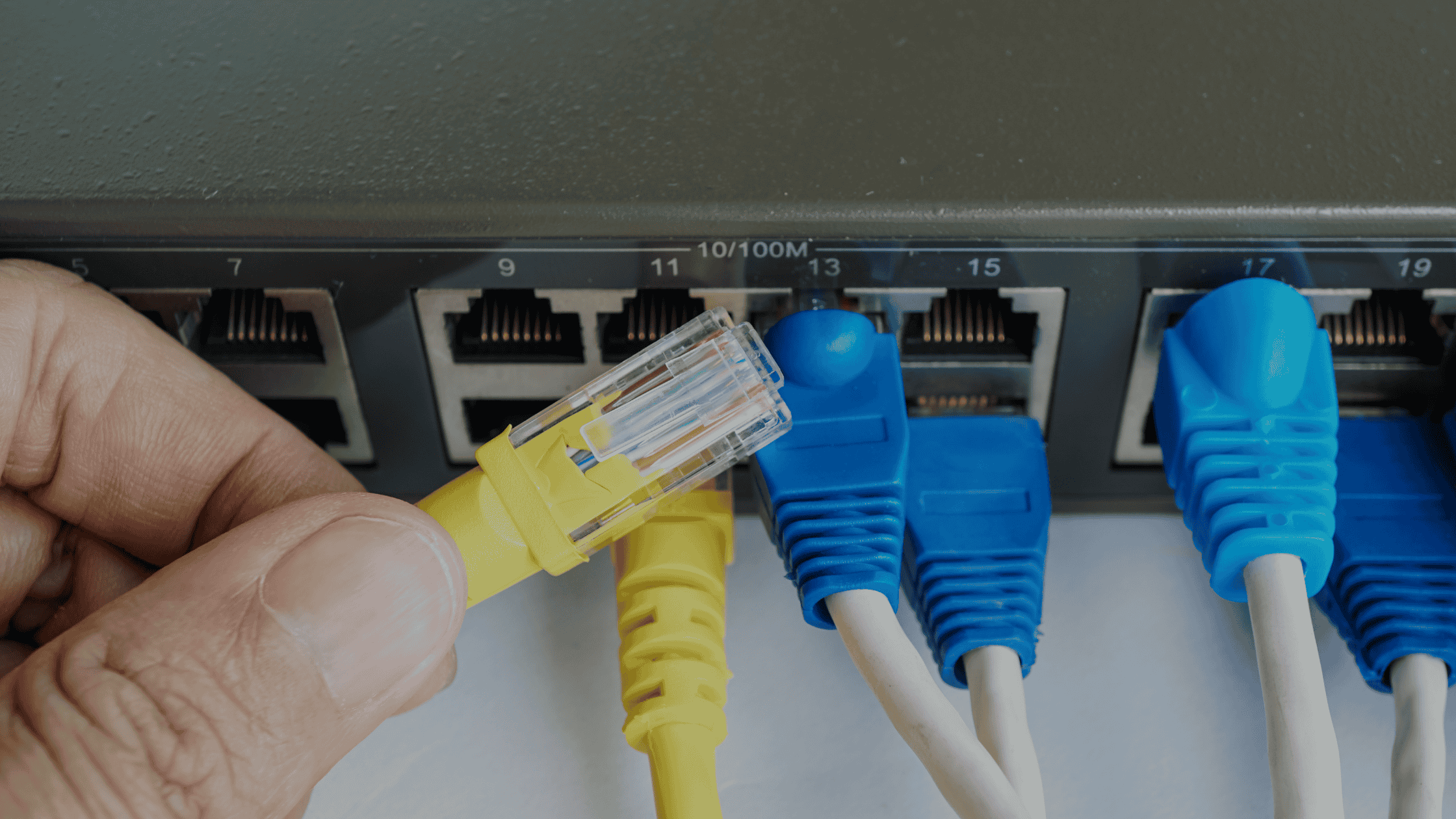 Structured cabling cable support spacing for optimal performance and safety