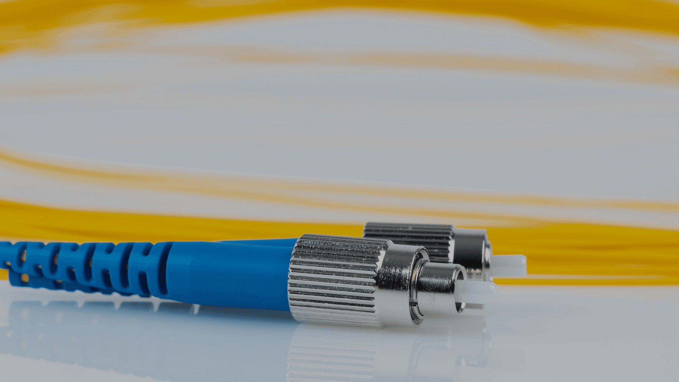Single-mode fiber optic cable installation by professional contractors